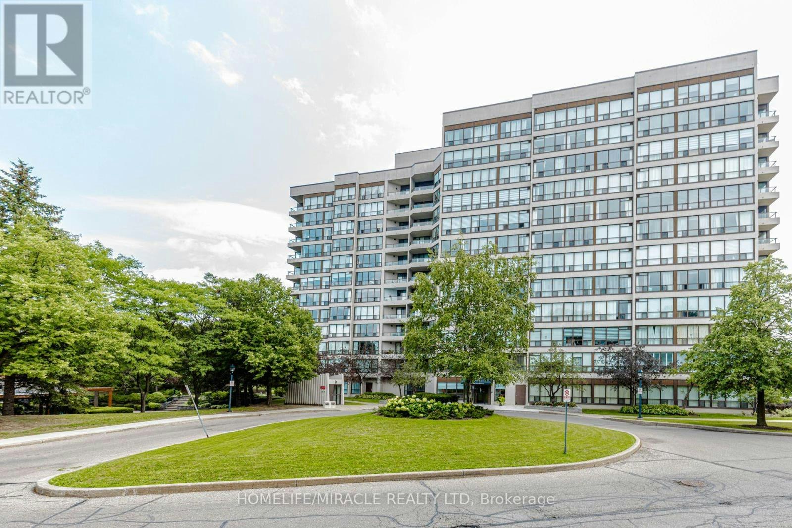 804-12 Laurelcrest Street, Brampton, ON, L6S 5Y4
