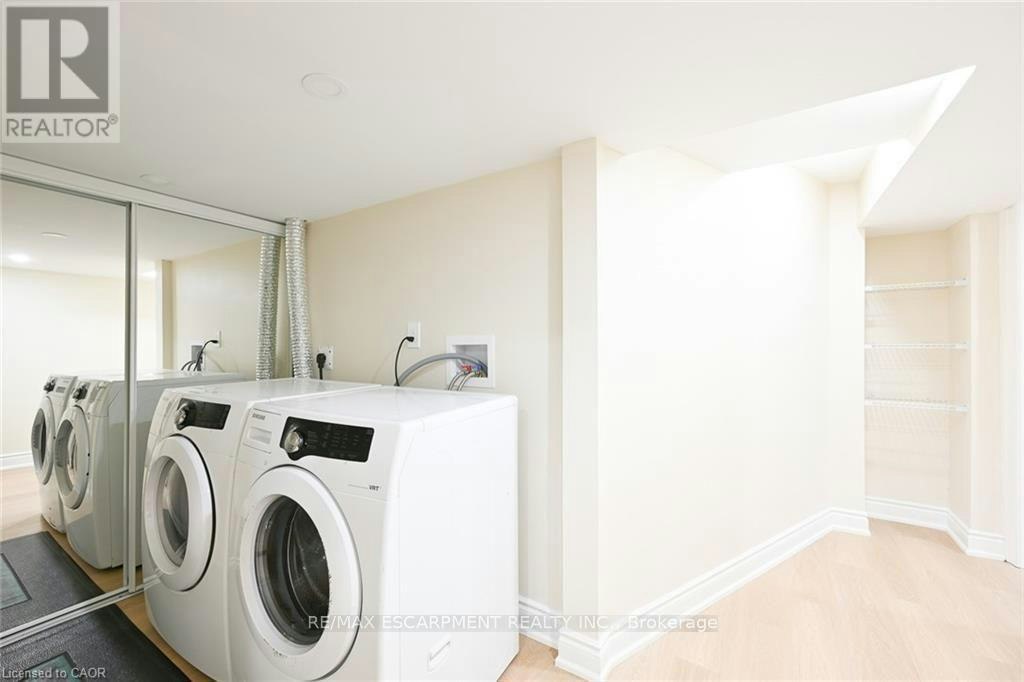 LOWER 2-347 York Road, Burlington, ON, L7R 3X5 - 10