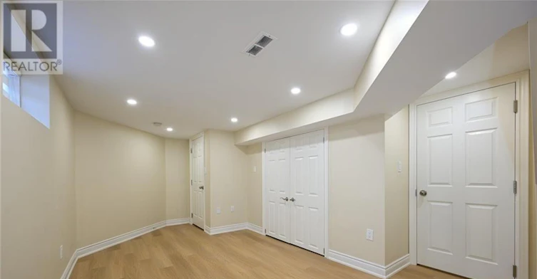 LOWER 2-347 York Road, Burlington, ON, L7R 3X5 - 11