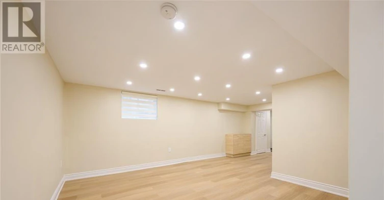 LOWER 2-347 York Road, Burlington, ON, L7R 3X5 - 6