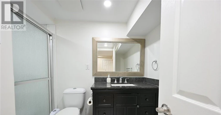 LOWER 2-347 York Road, Burlington, ON, L7R 3X5 - 9