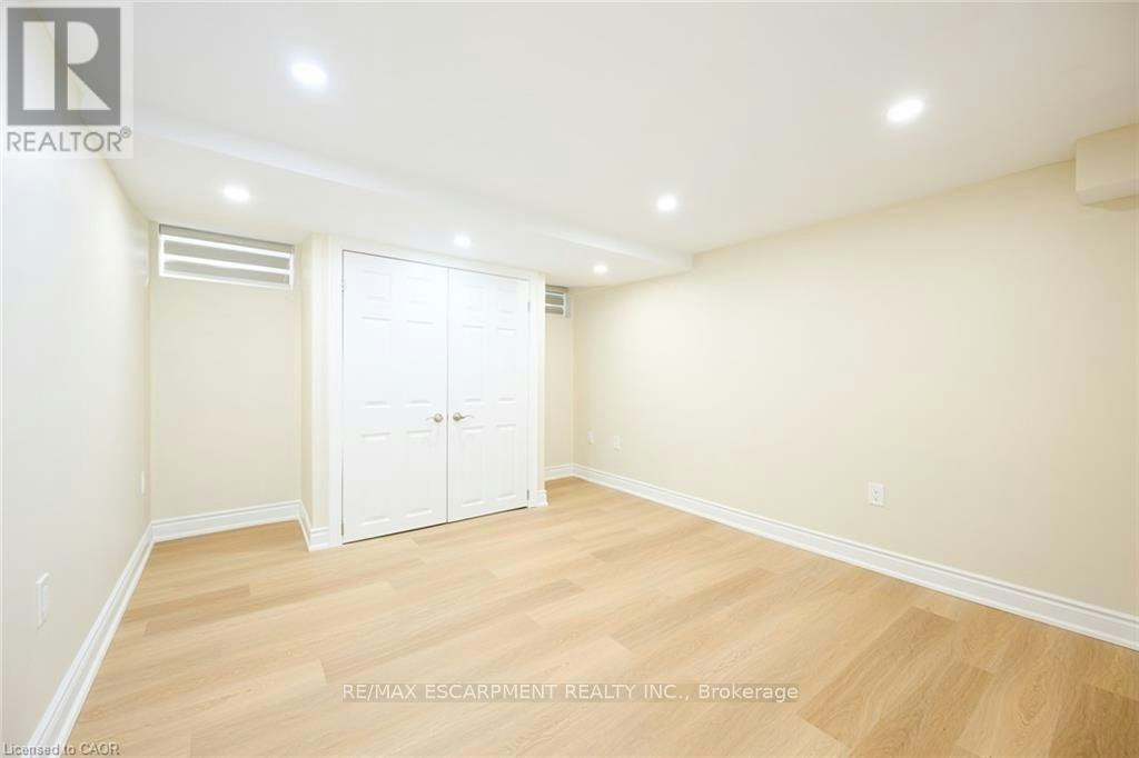 LOWER 2-347 York Road, Burlington, ON, L7R 3X5 - 7