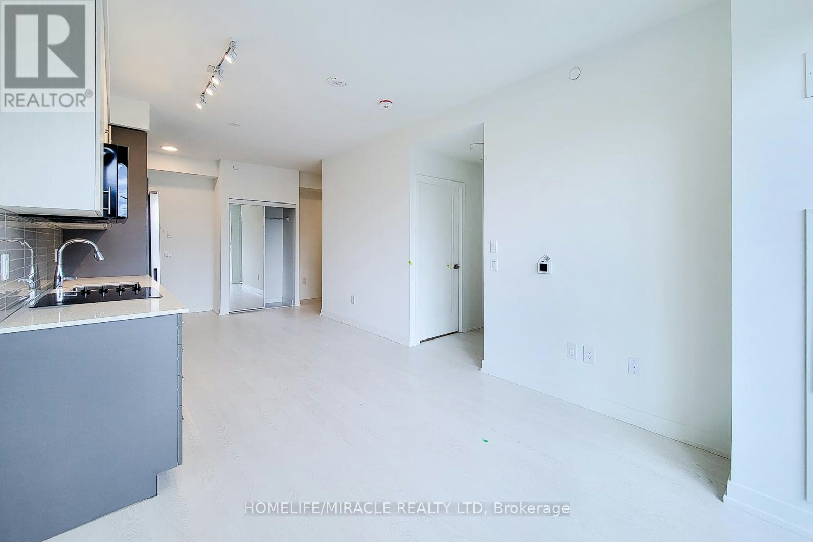 208-415 Main Street, Hamilton, ON, L8P 1K5 - 8