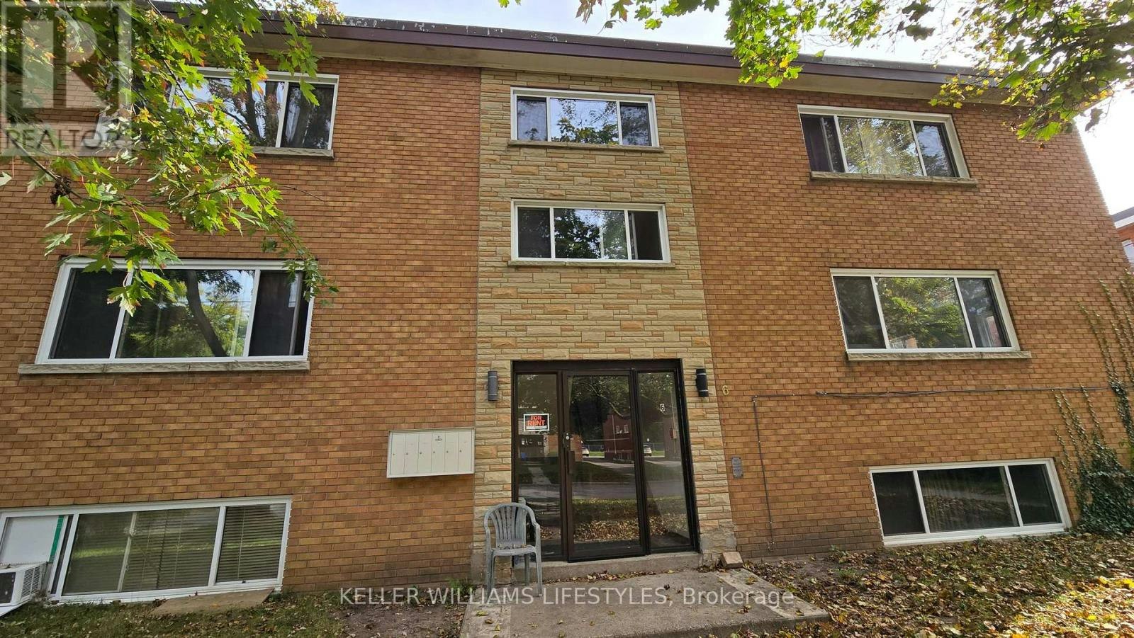 3-6 Balfour Place, London, ON, N5W 4V8 - 2