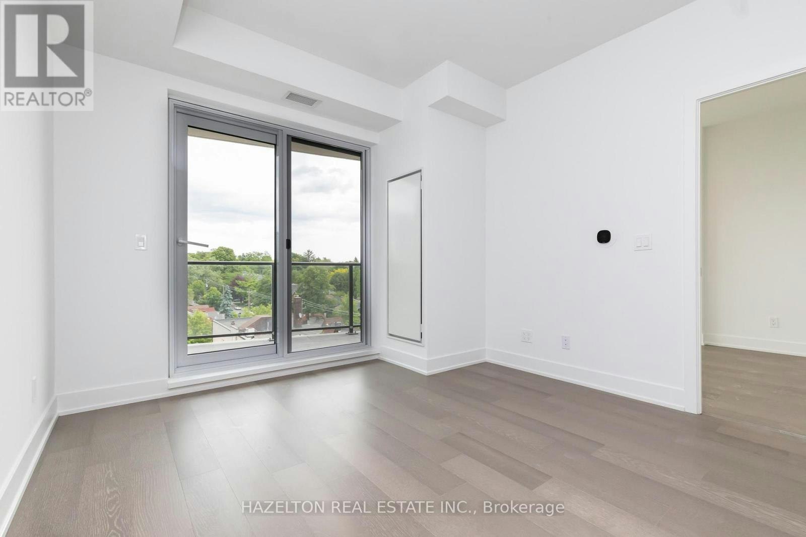 603-8 Manor Road W, Toronto, ON, M4S 0E6 - 4