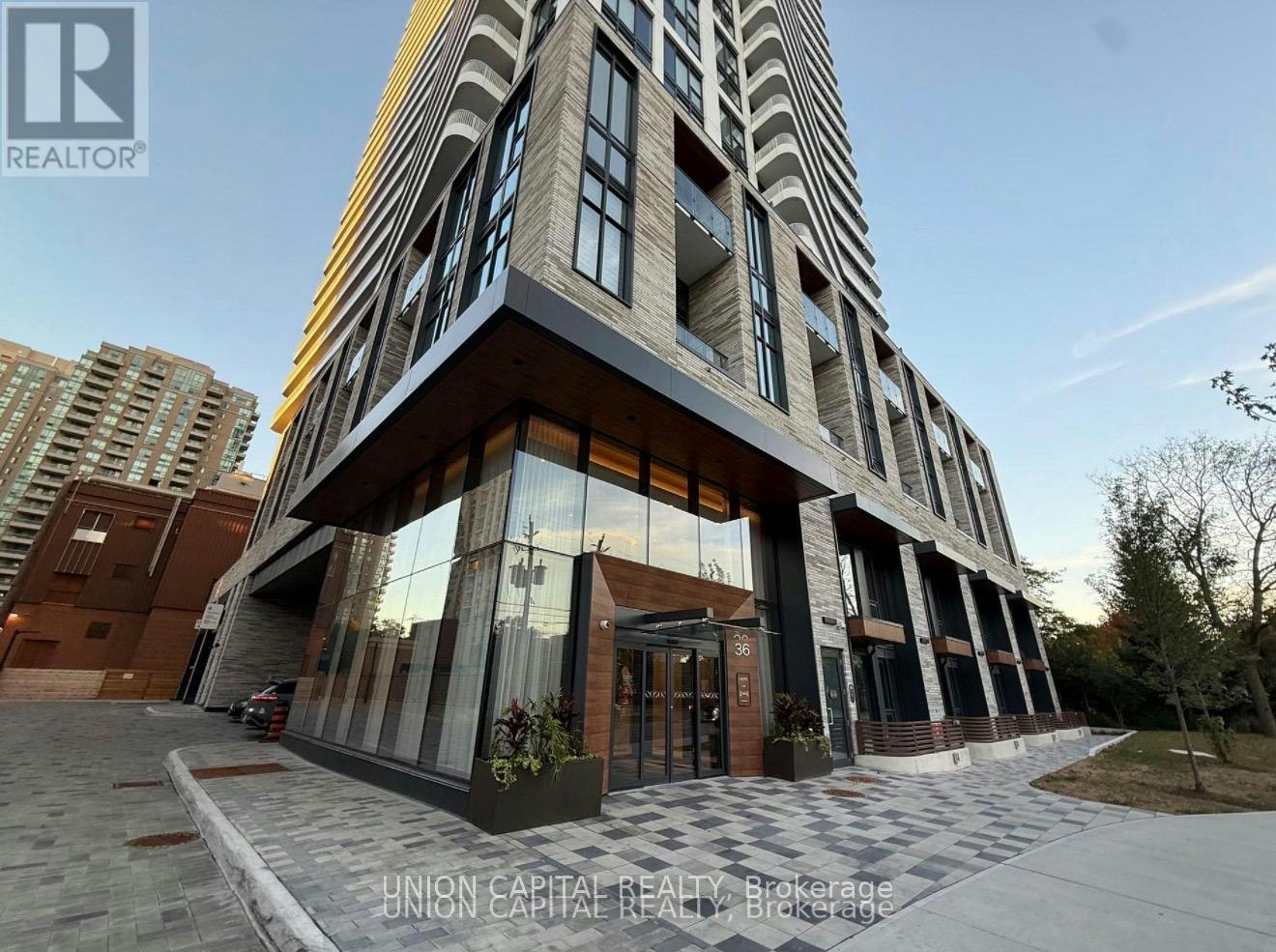 36 Olive Avenue, Toronto, ON, M2N 0M4