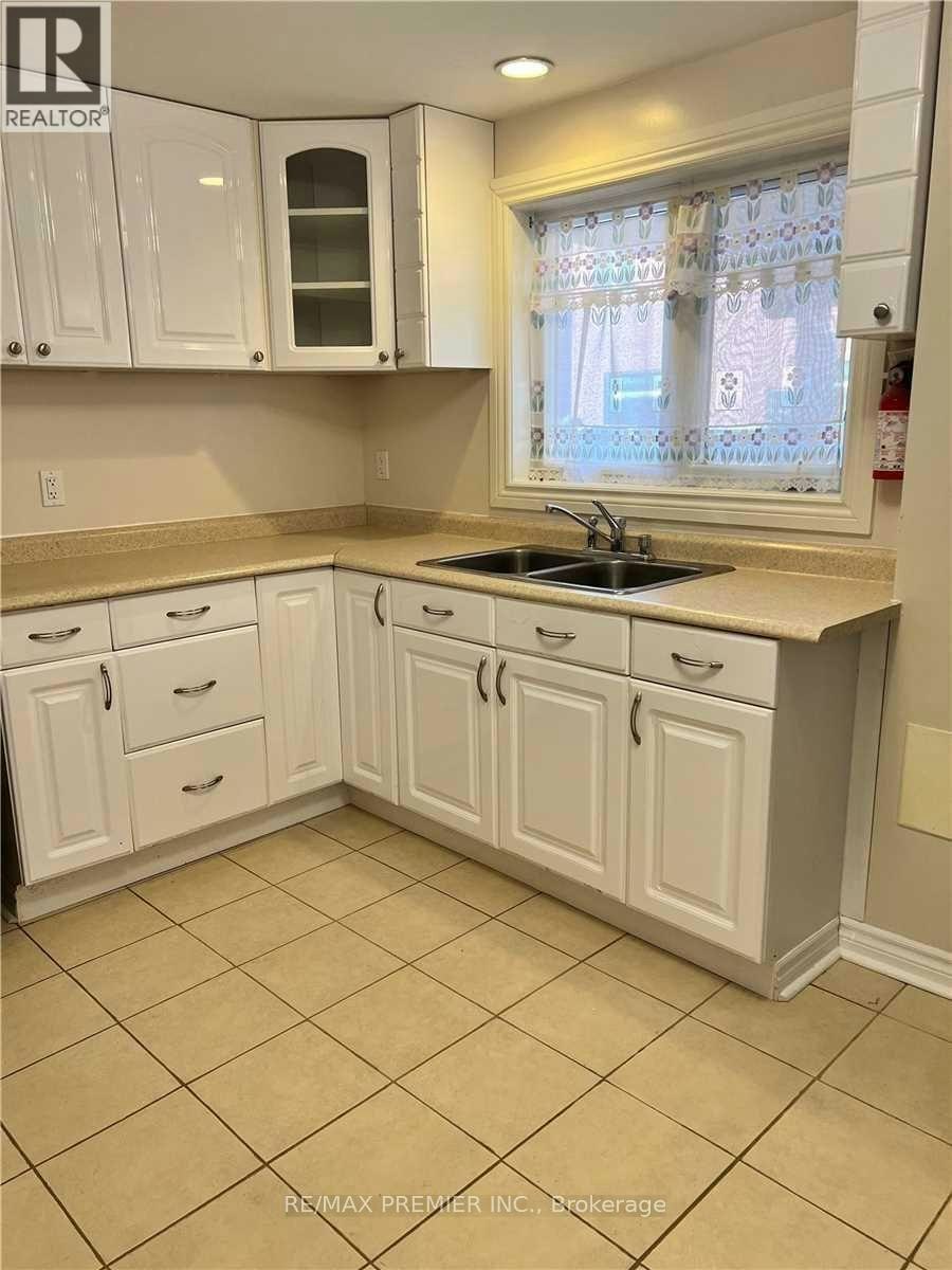 96 Mynden Way, Newmarket, ON, L3X 3B1 - 10