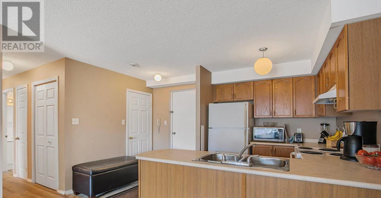 303-107 Bond Street, Orillia, ON, L3V 1J7 - 8