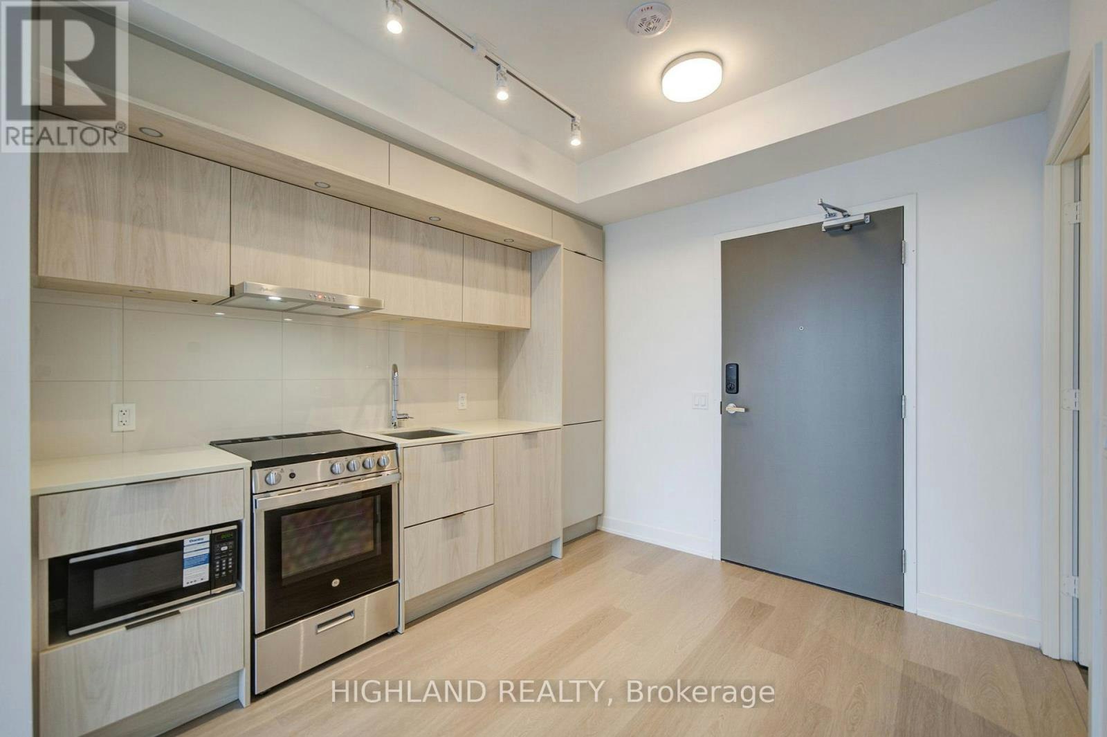6203-448 Burnhamthorpe Road W, Mississauga, ON, L5B 0R4 - 6