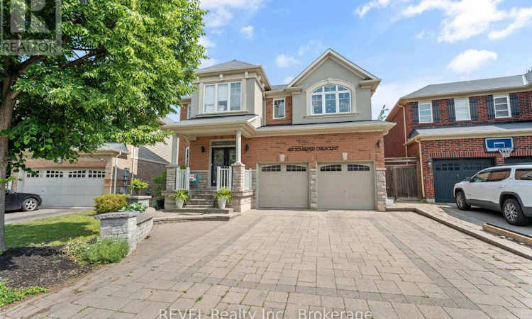 401 Schreyer Crescent