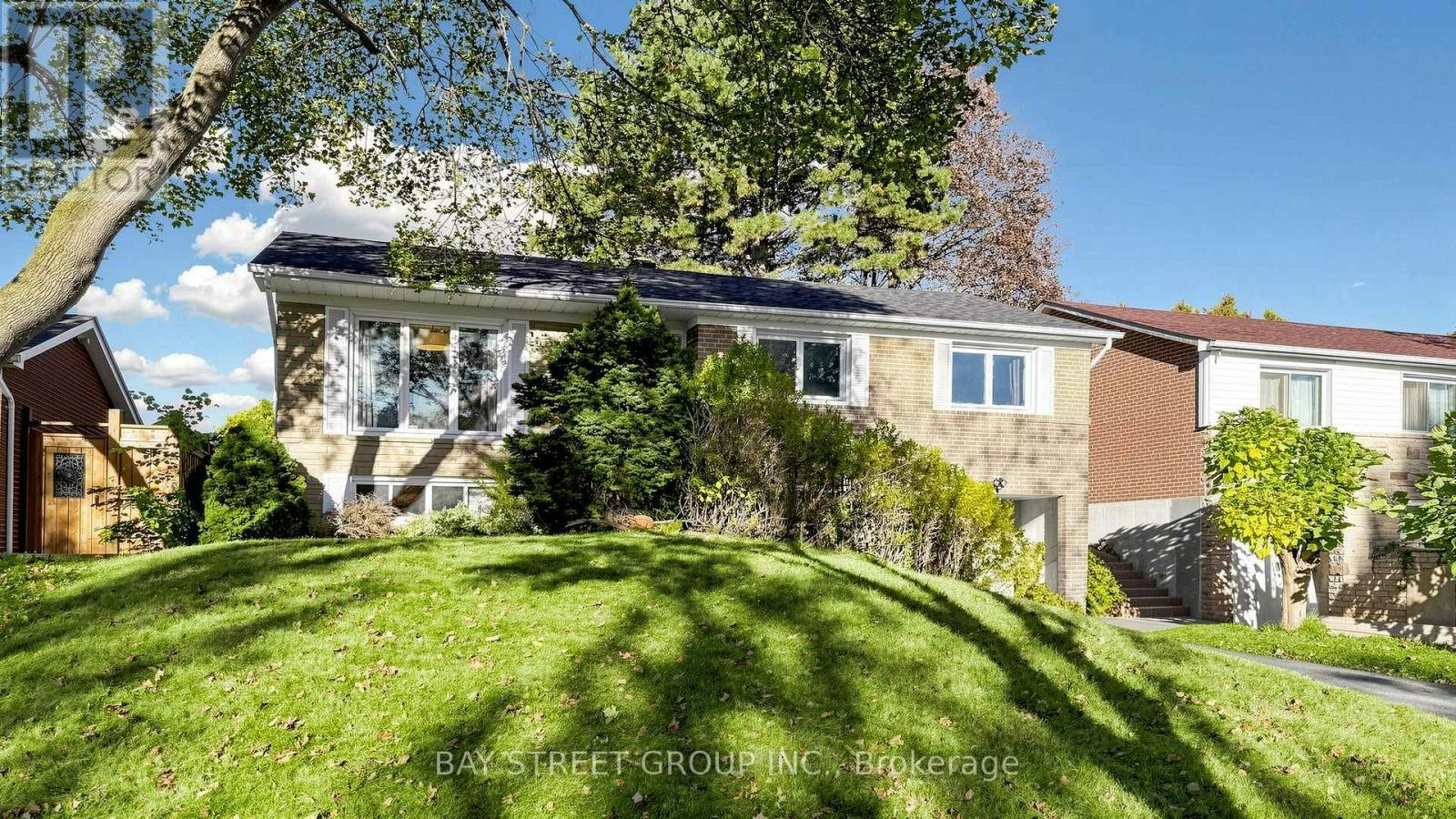 104 Mcnicoll Avenue, Toronto, ON, M2H 2B5 - 3