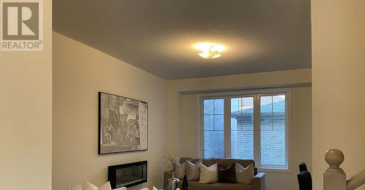 315 Coronation Road, Whitby, ON, L1P 0P8 - 4