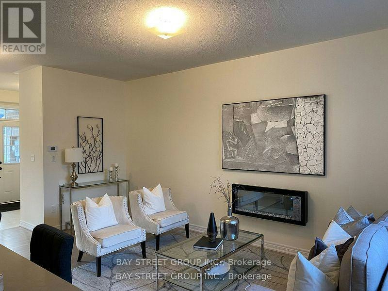 315 Coronation Road, Whitby, ON, L1P 0P8 - 8