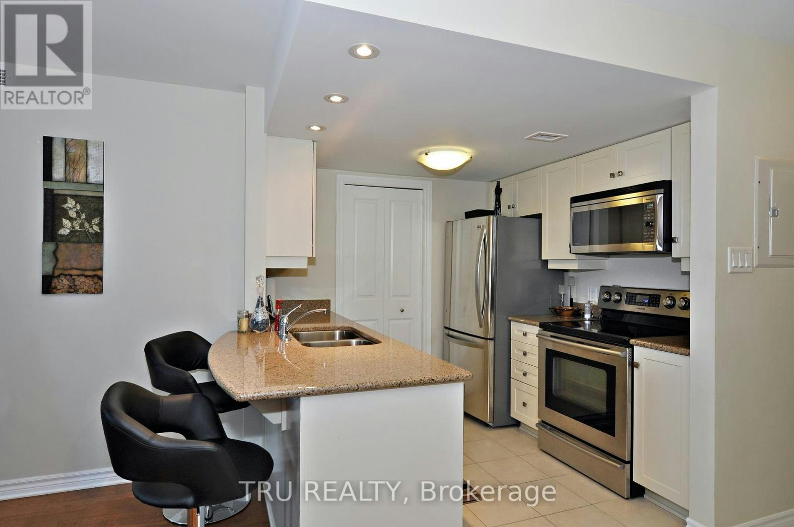 908-314 Central Park Drive, Ottawa, ON, K2C 0R2 - 5