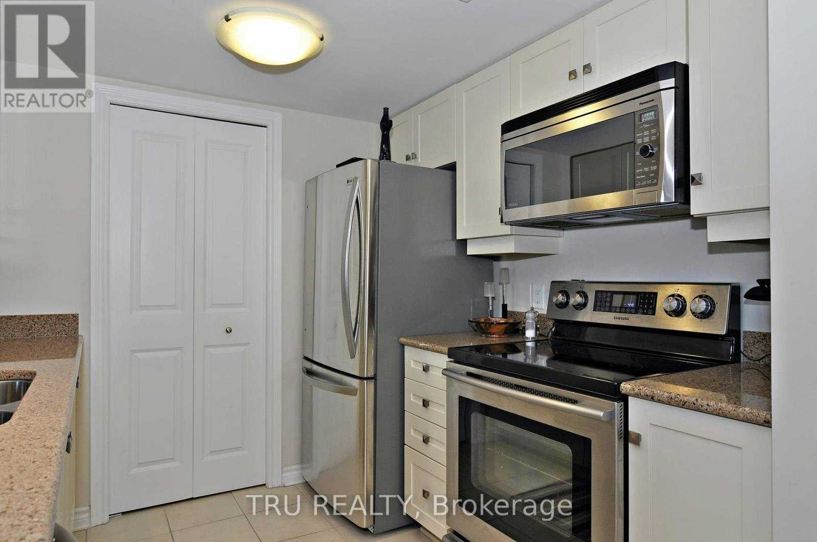 908-314 Central Park Drive, Ottawa, ON, K2C 0R2 - 12