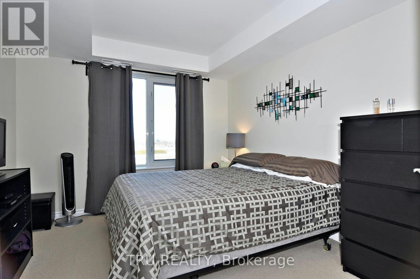 908-314 Central Park Drive, Ottawa, ON, K2C 0R2 - 9
