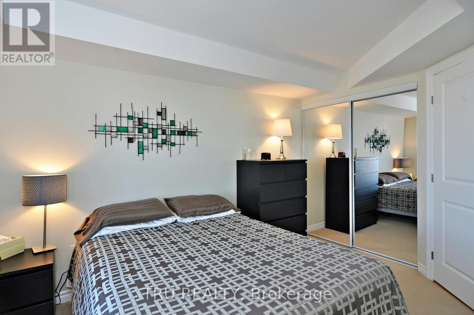 908-314 Central Park Drive, Ottawa, ON, K2C 0R2 - 10