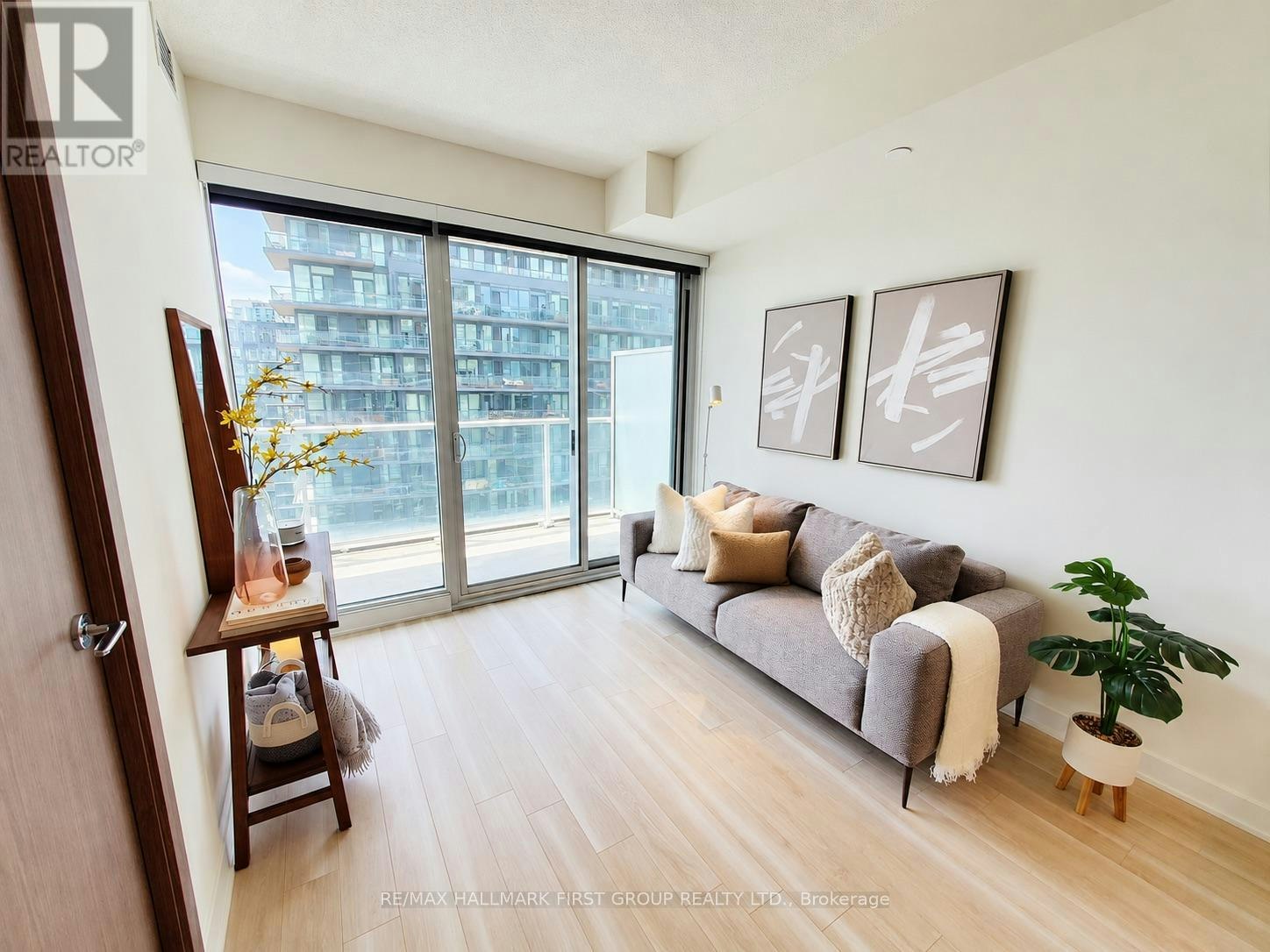 2701-19 Bathurst Street, Toronto, ON, M5V 0N2 - 14