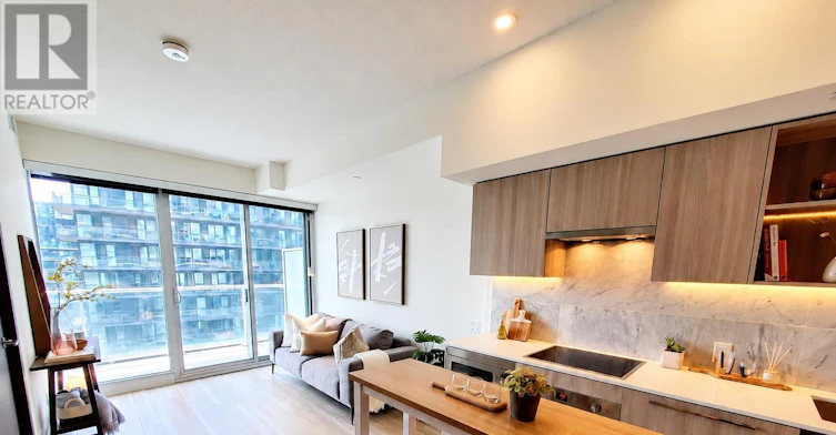 2701-19 Bathurst Street, Toronto, ON, M5V 0N2 - 10