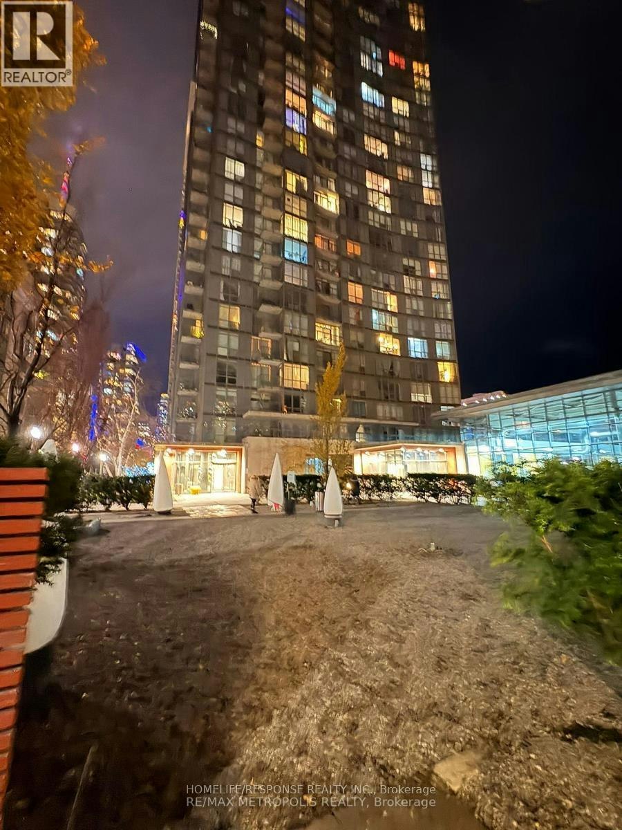 312-11 Brunel Court, Toronto, ON, M5V 3Y3 - 2