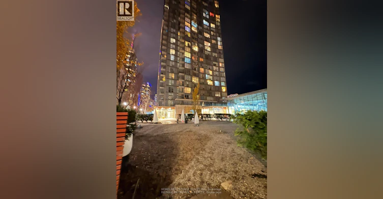 312-11 Brunel Court, Toronto, ON, M5V 3Y3 - 2