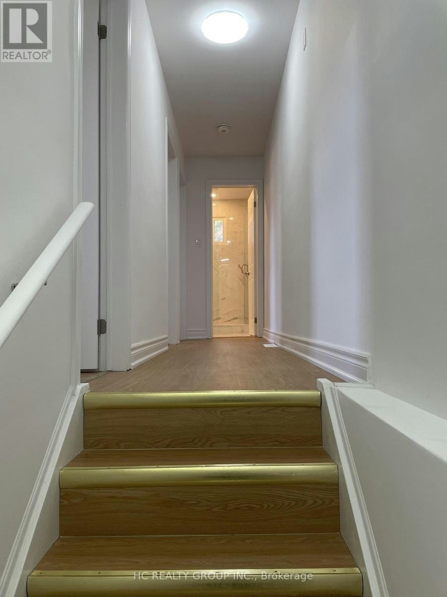 UPPER-48 Torrens Avenue, Toronto, ON, M4K 2H8 - 4