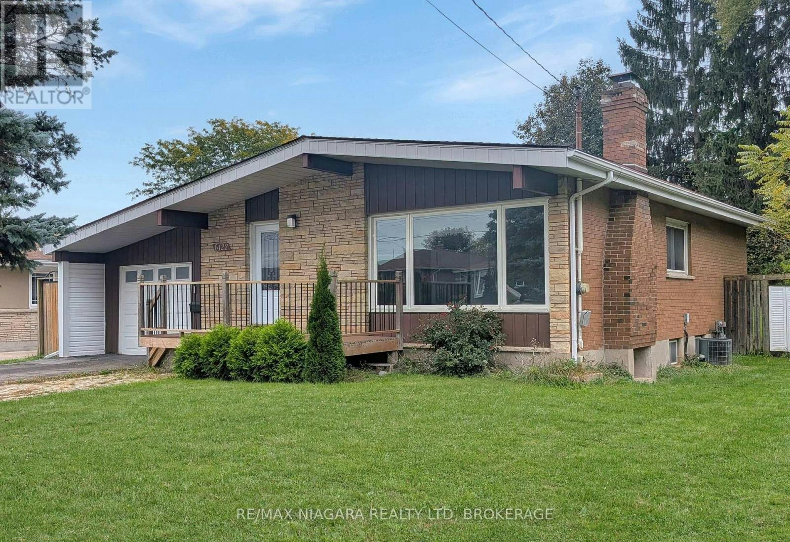 6122 Mayfair Drive, Niagara Falls, ON, L2J 1W1