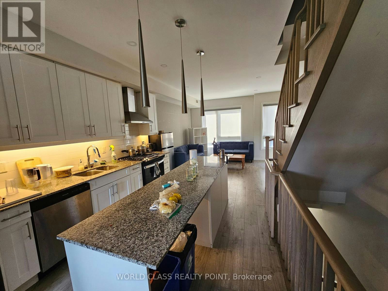 1692 Pleasure Valley Path, Oshawa, ON, L1G 0E3 - 4