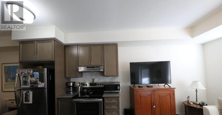612-2 Adam Sellers Street, Markham, ON, L6B 1P2 - 10