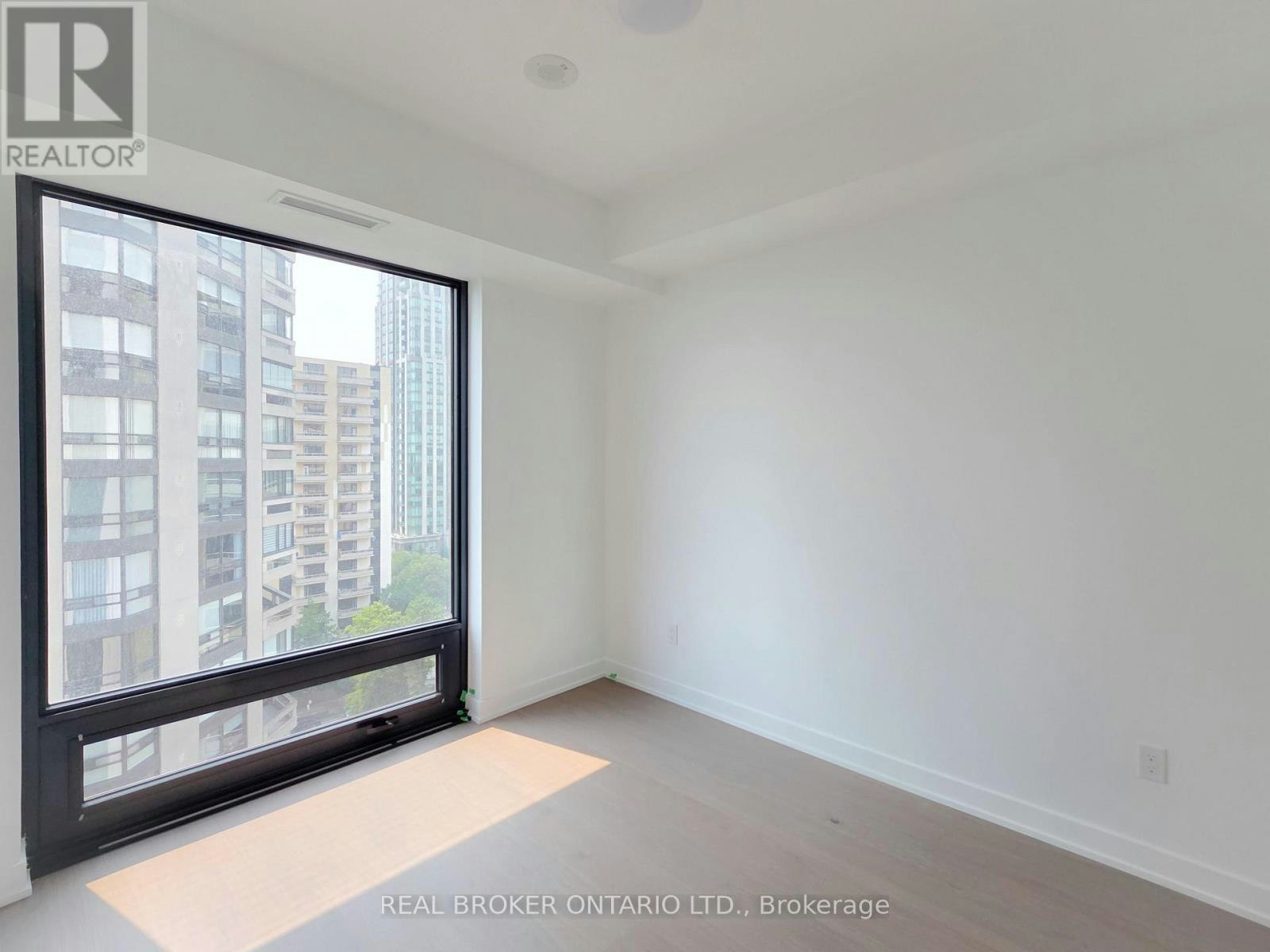 1722-89 Montclair Avenue, Toronto, ON, M5P 0A9 - 13