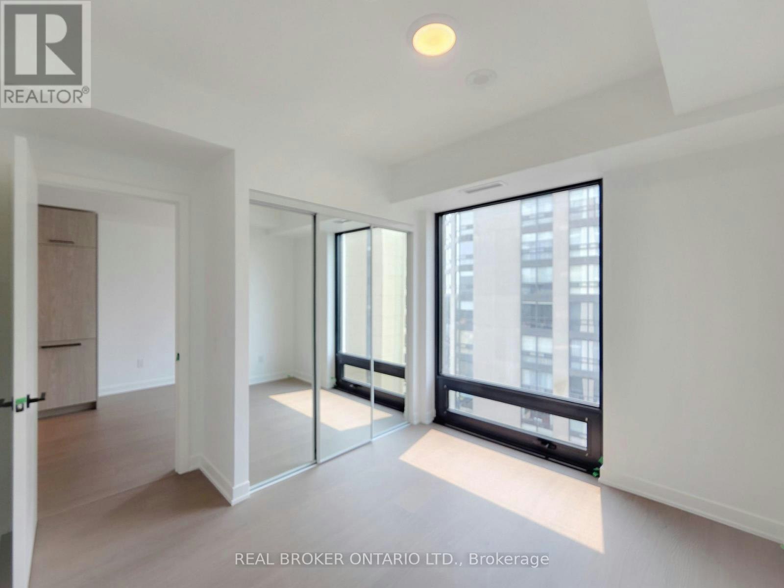 1722-89 Montclair Avenue, Toronto, ON, M5P 0A9 - 12