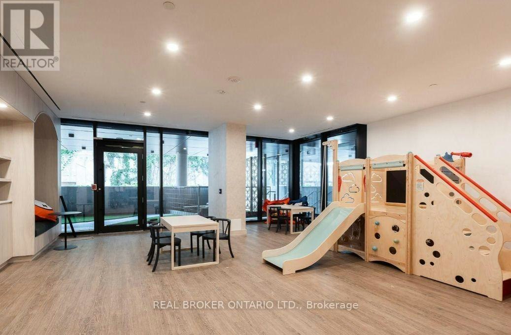 1722-89 Montclair Avenue, Toronto, ON, M5P 0A9 - 24