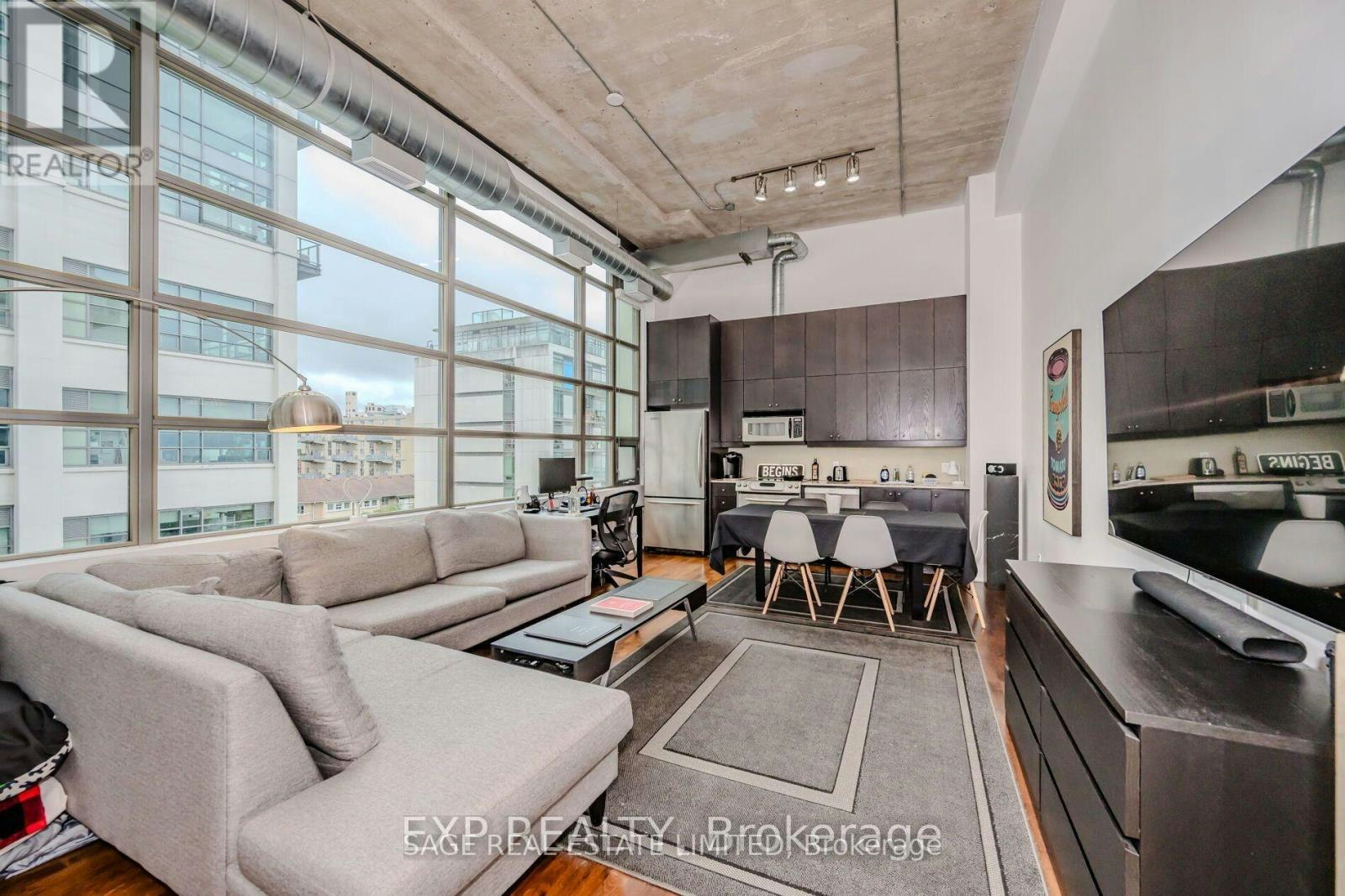 403-637 Lake Shore Boulevard W, Toronto, ON, M5V 3J6 - 3