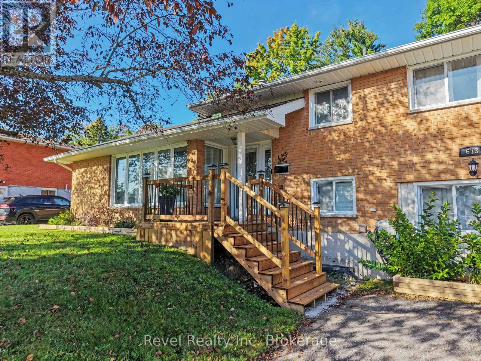 673 Laurentian Avenue, North Bay, ON, P1B 7T8