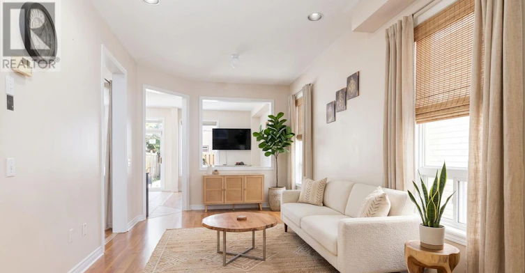 922 Ledbury Crescent, Mississauga, ON, L5V 2P8