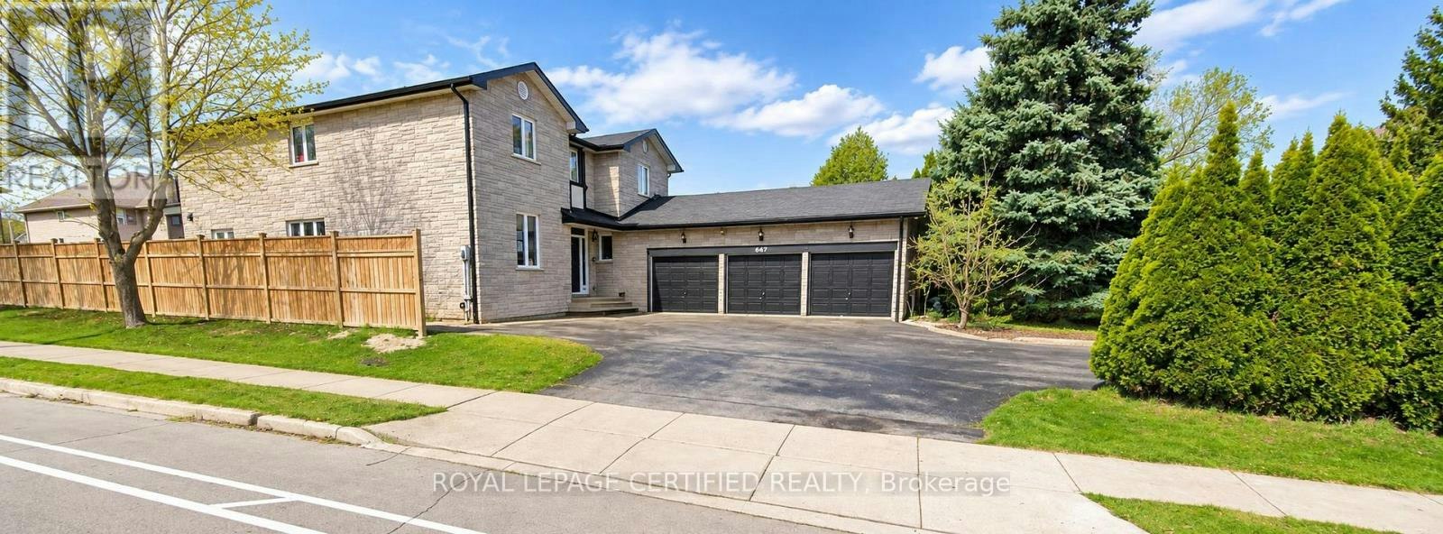 UPPER-1210 Upper Paradise Road, Hamilton, ON, L9B 2N9