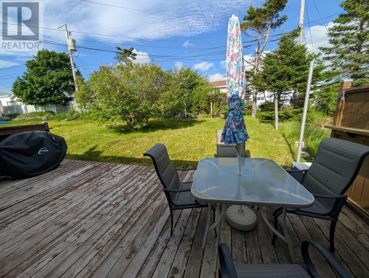32 Wyatt Boulevard, Mount Pearl, NL, A1N 3H7 - 2