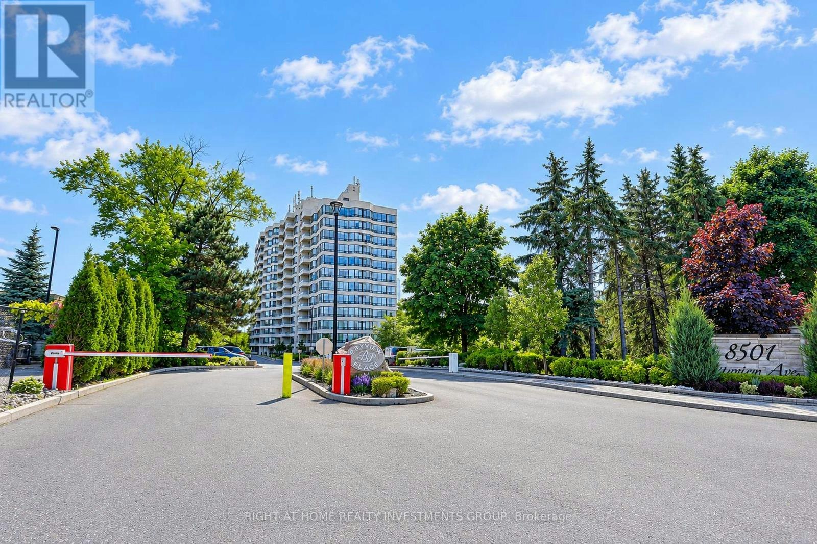 606-8501 Bayview Avenue, Richmond Hill, ON, L4B 3J7