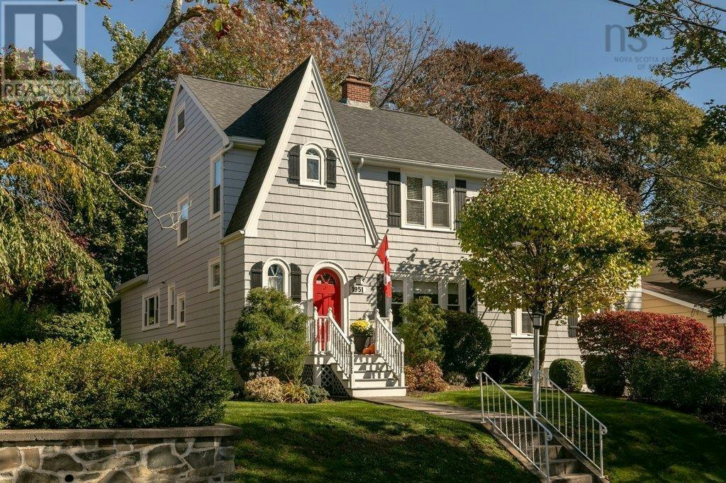 1951 Parkwood Terrace, Halifax, NS, B3H 4G4