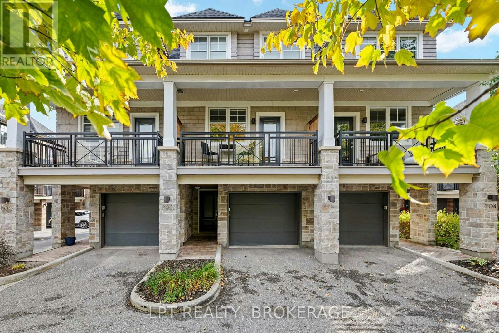 202 Dalkeith Private, Ottawa, ON, K1Y 2H7