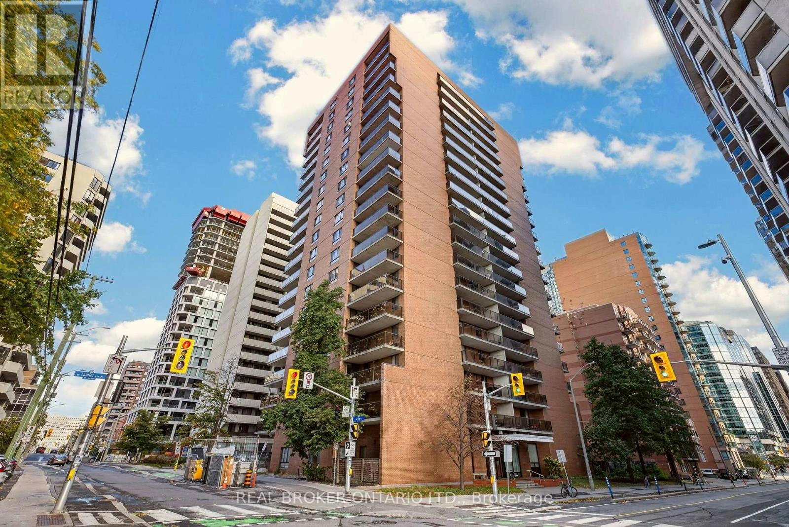 1601-475 Laurier Avenue W, Ottawa, ON, K1R 7X1