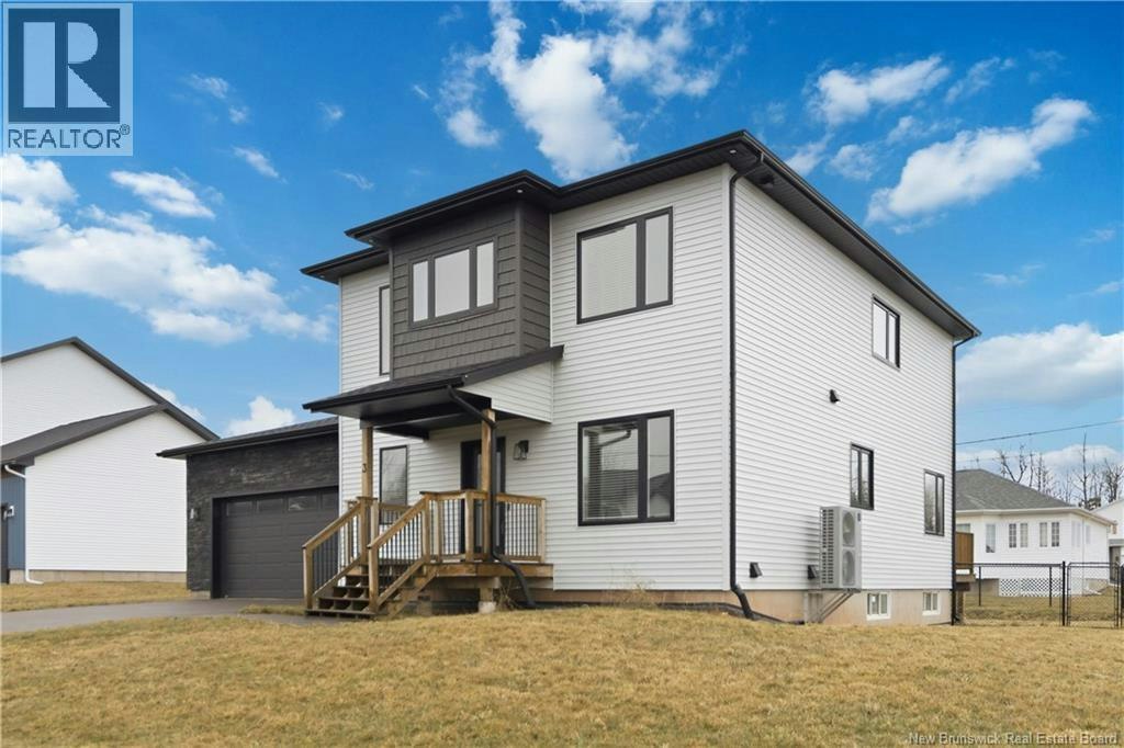 3 Heros Court, Moncton, NB, E1G 6A3