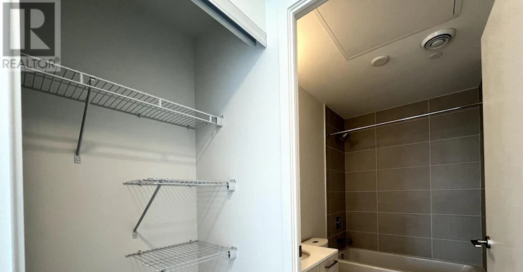 2304-65 Mutual Street, Toronto, ON, M5B 0E5 - 11