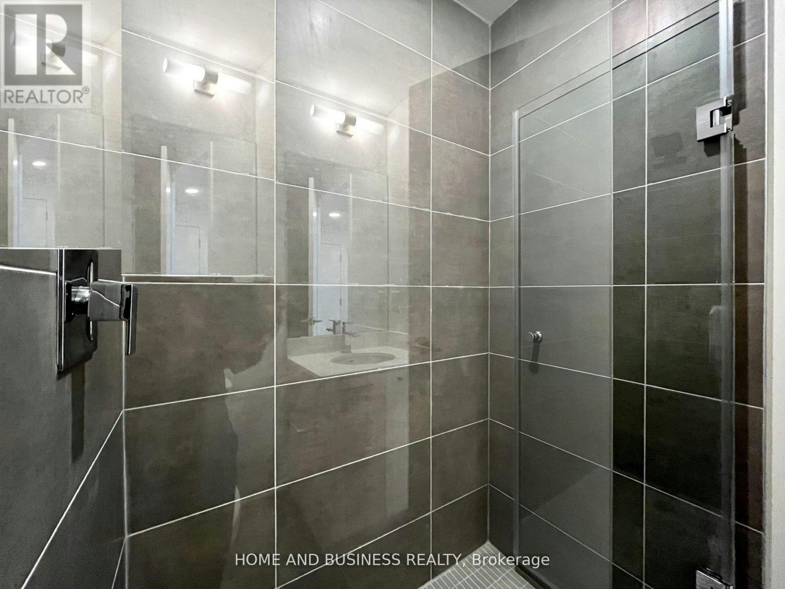 2304-65 Mutual Street, Toronto, ON, M5B 0E5 - 17