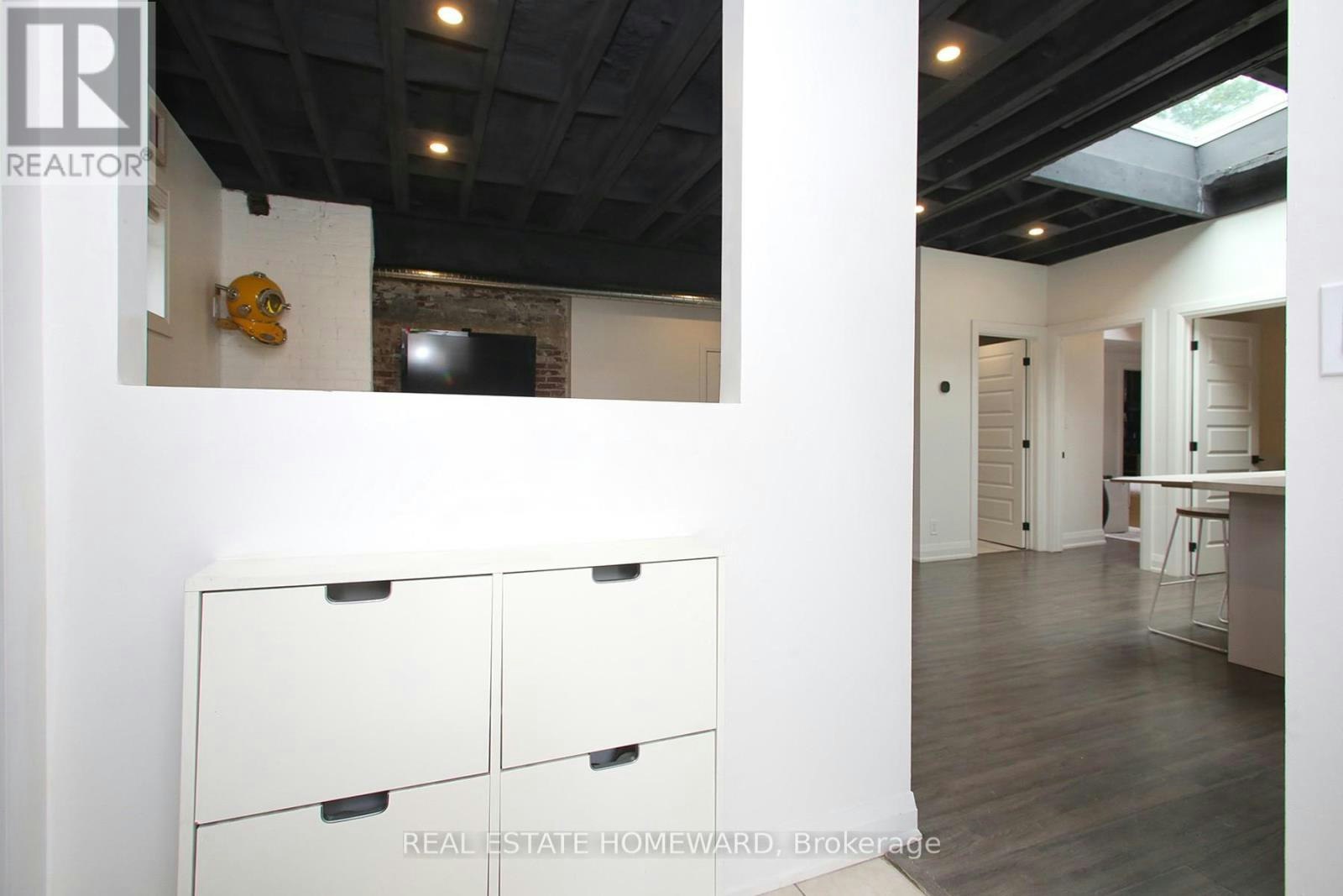 1233 Dundas Street E, Toronto, ON, M4M 1S4 - 23
