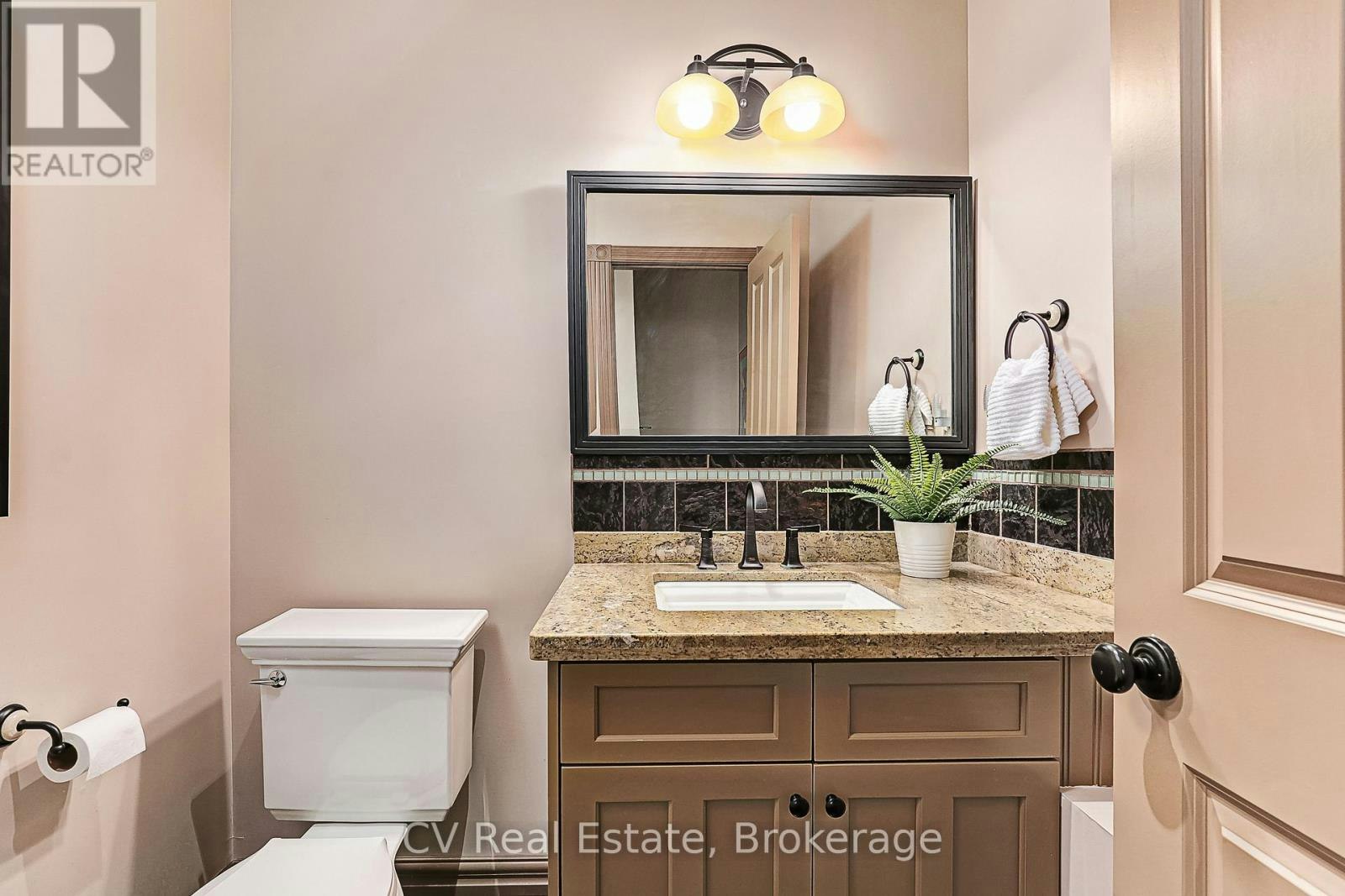 159 Snowbridge Way, Blue Mountains, ON, L9Y 0V1 - 32