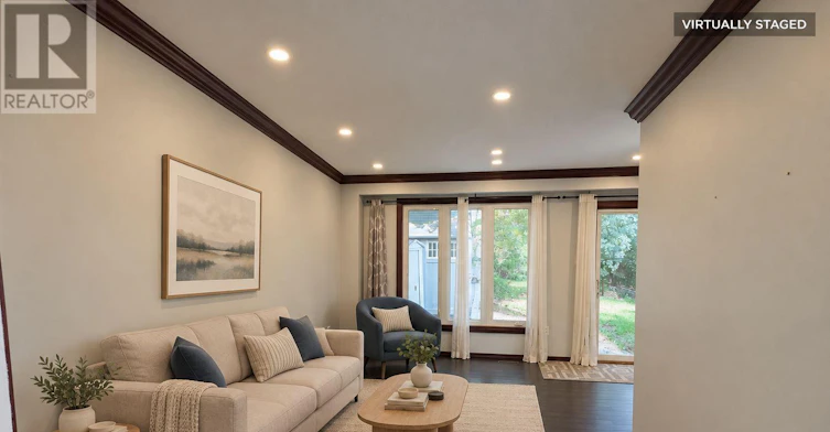 677 Grandview Drive, Oshawa, ON, L1H 7V9 - 2