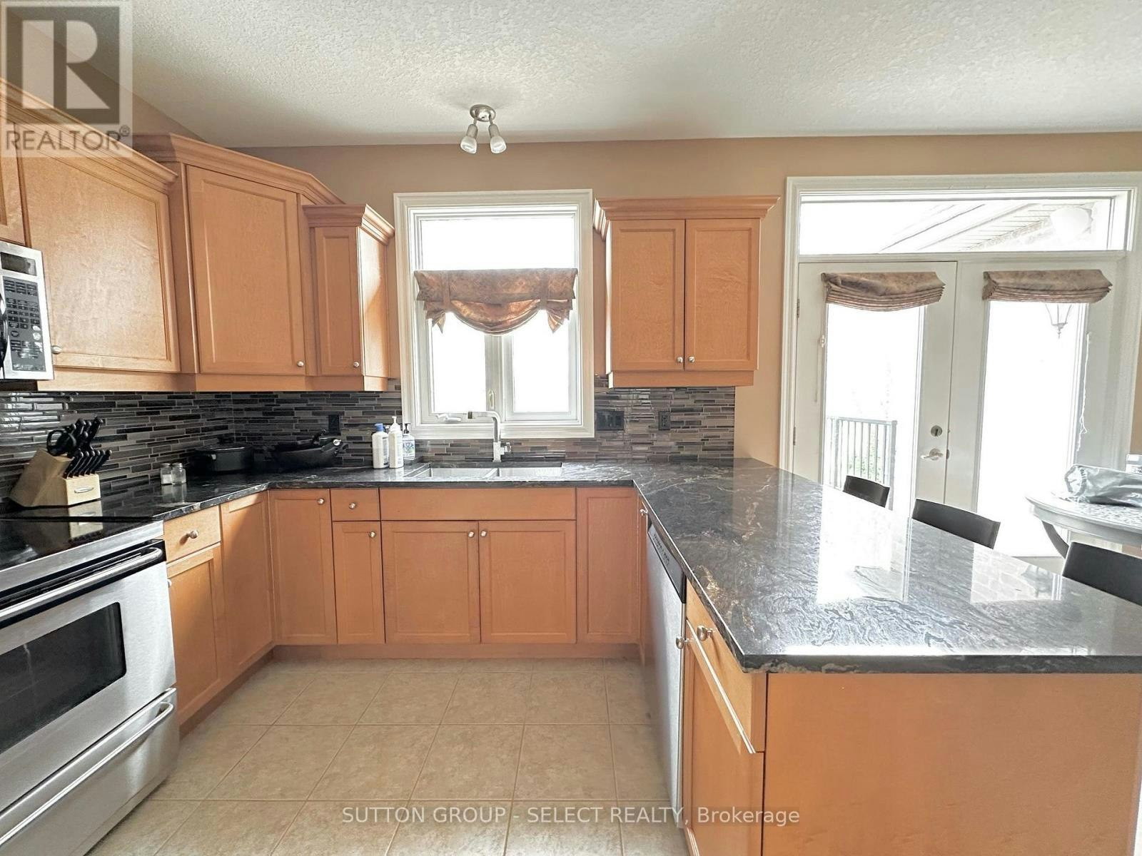 407 Kingbird Court, London, ON, N5X 4H6 - 6