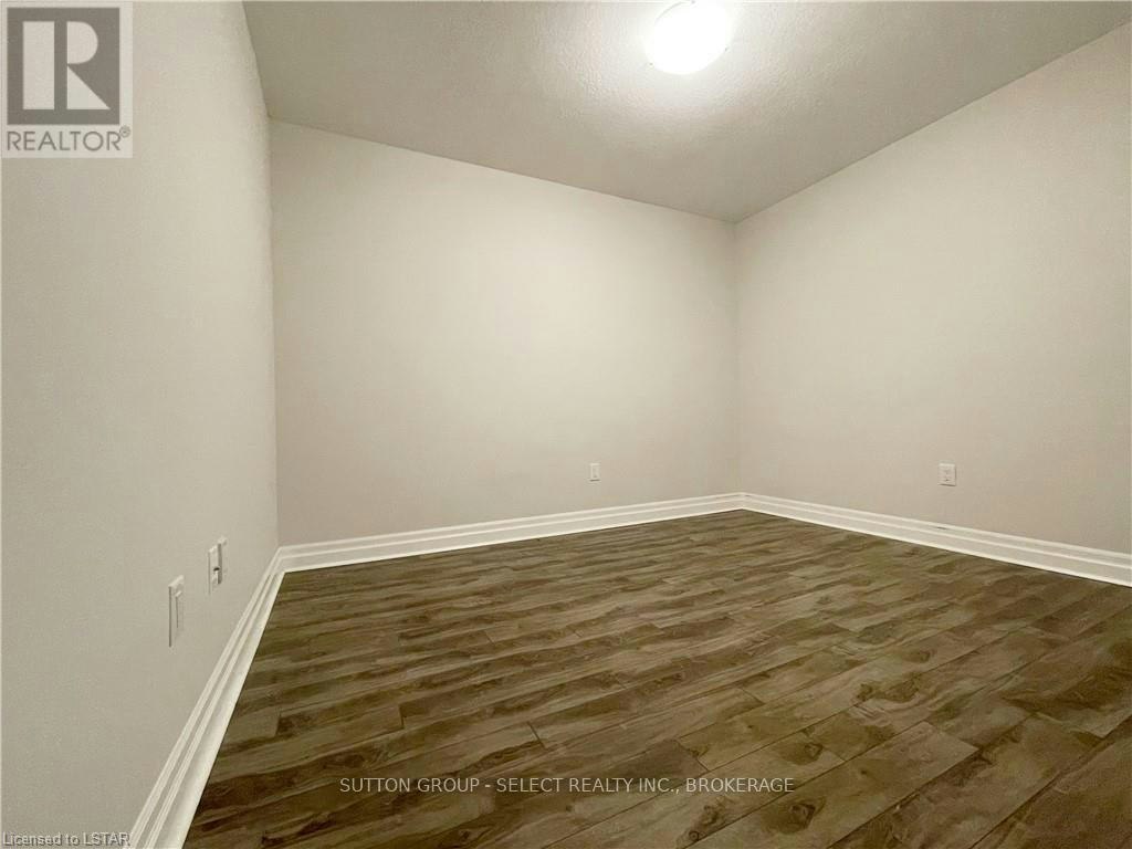 802-260 Villagewalk Boulevard, London, ON, N5X 0A6 - 18