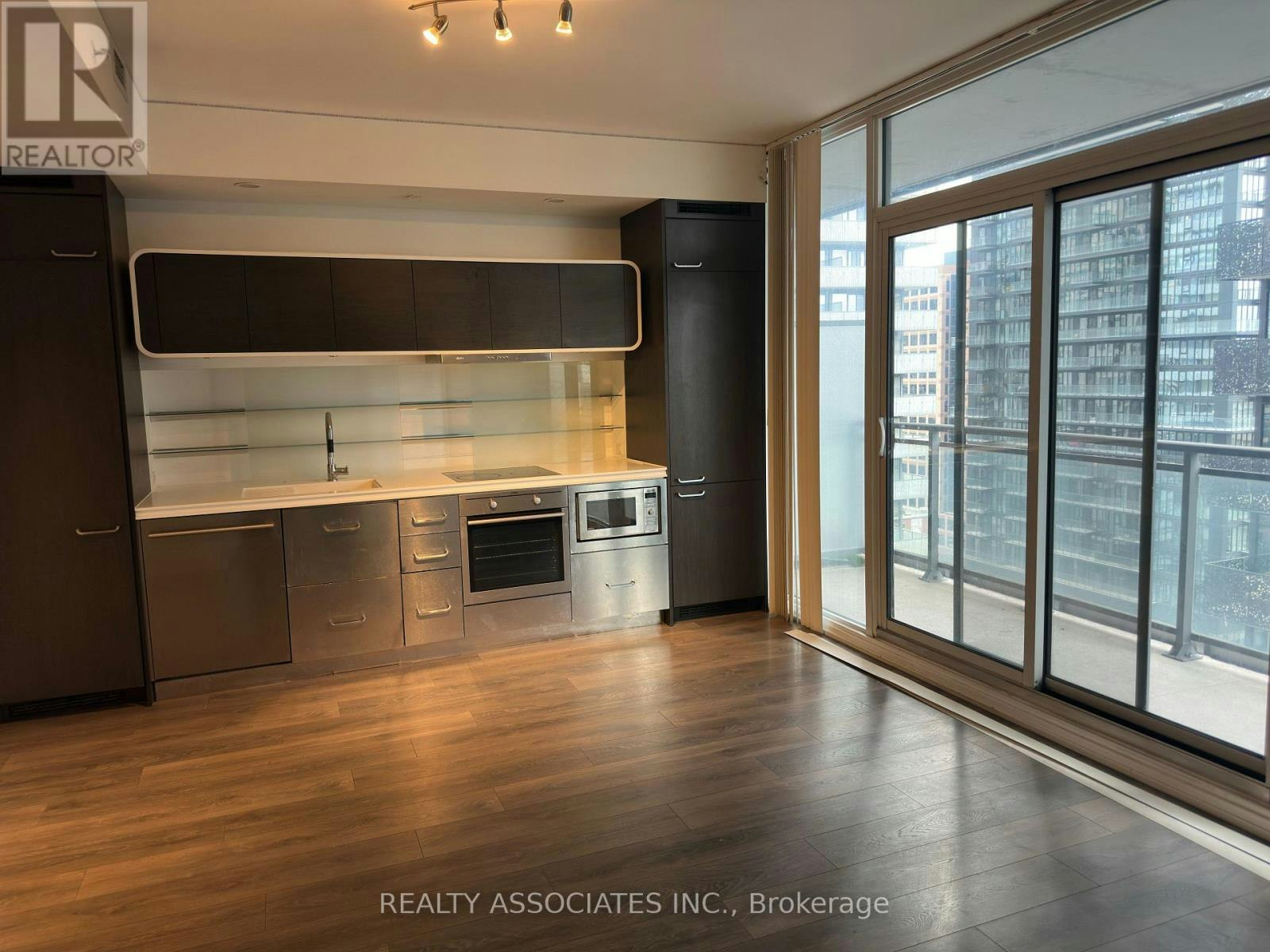 2011-45 Charles Street E, Toronto, ON, M4Y 1S2 - 4